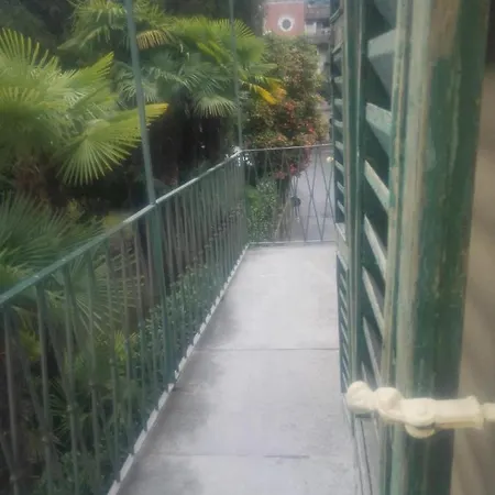 Апартаменты Stresa Apartment *